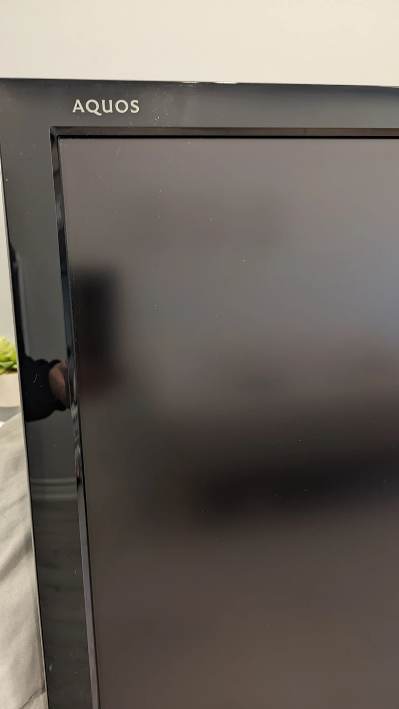 selling Sharp LCD screen 52" inch flat screen TV - photo 5