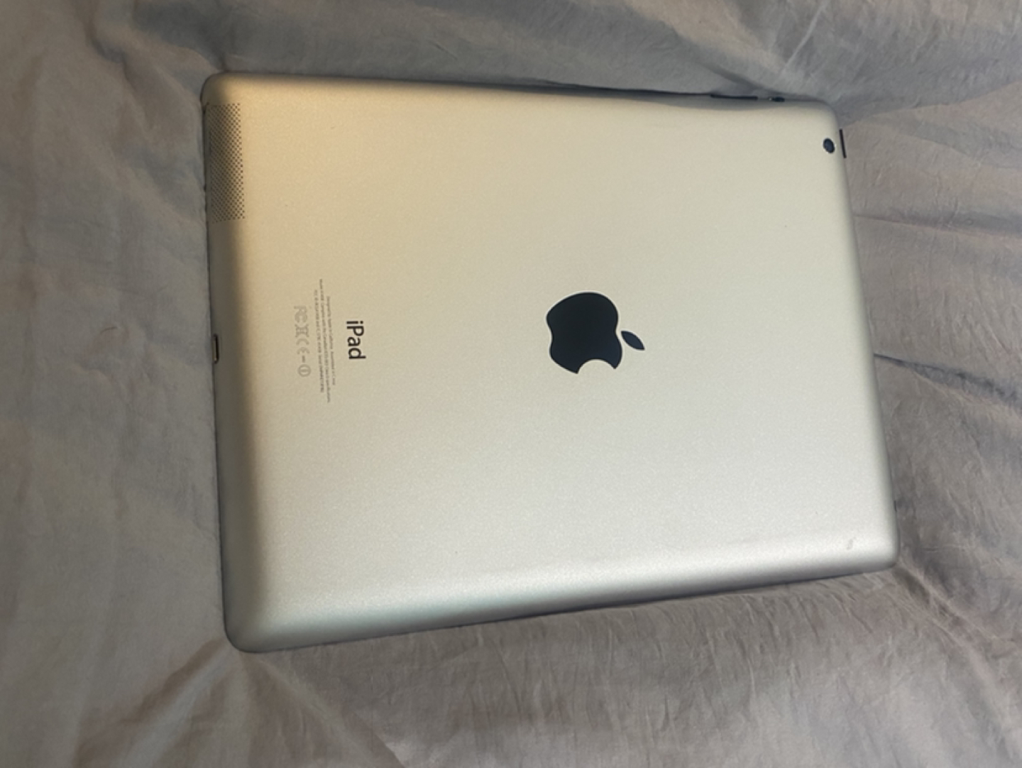 Apple iPad - photo 2