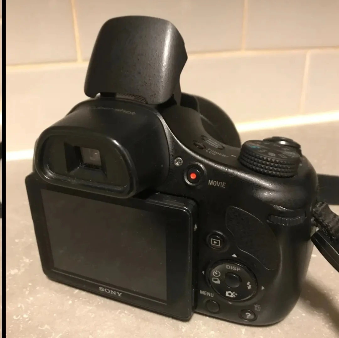 Sony DSC HX300 Cyber Shot 20.4 Megapixel thumbnail