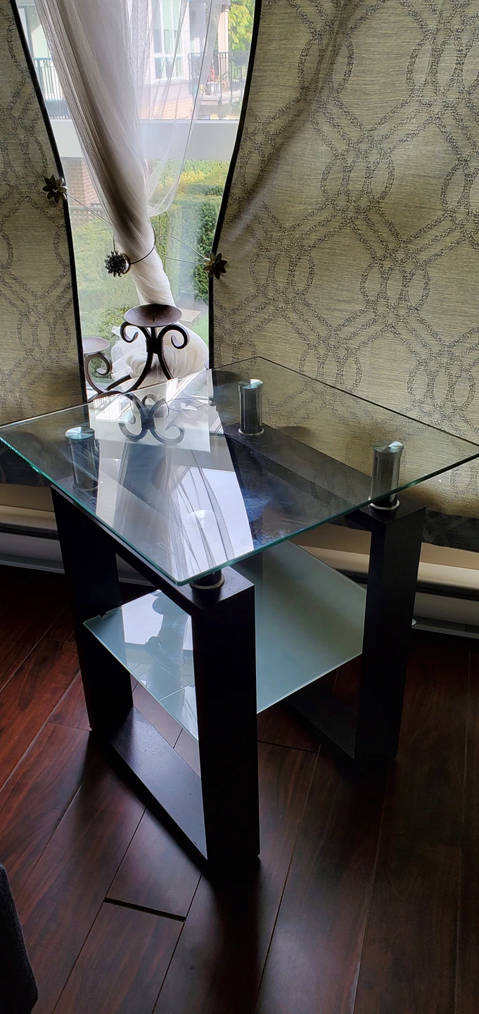 End table (1) - photo 2