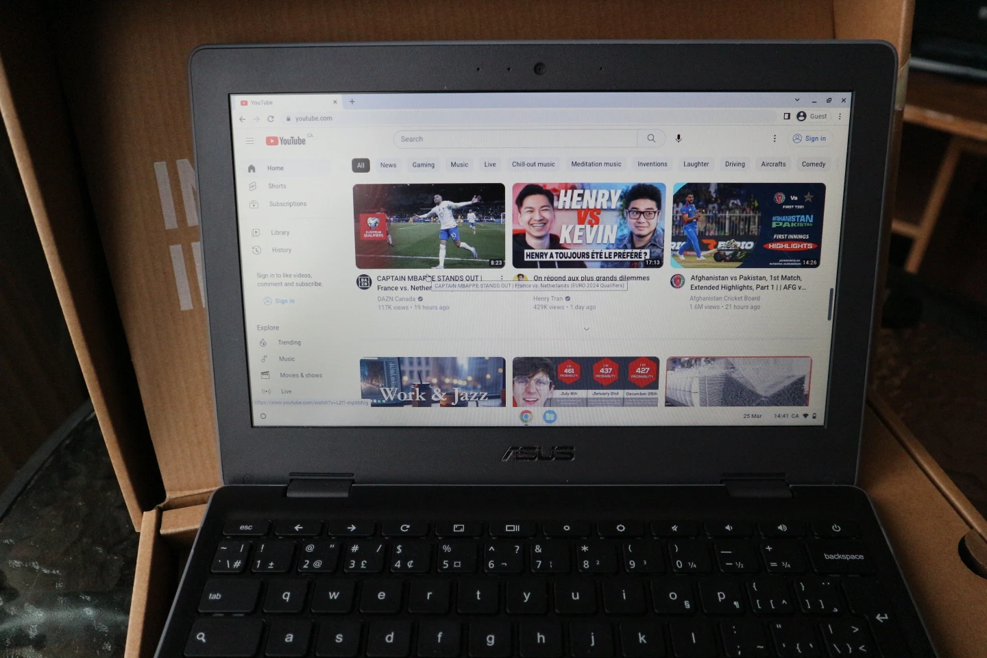 ASUS Chromebook C204MA-SS02-CB 11.6" Laptop - photo 5