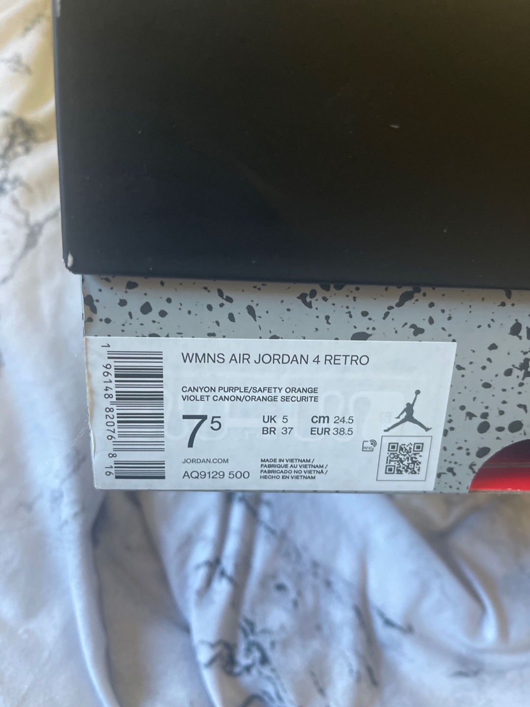 Women’s Retro Air Jordan’s 4 - photo 2