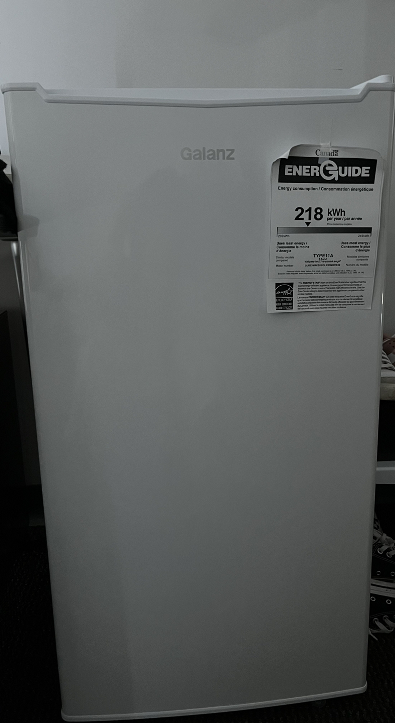 Galanz mini fridge - photo 2