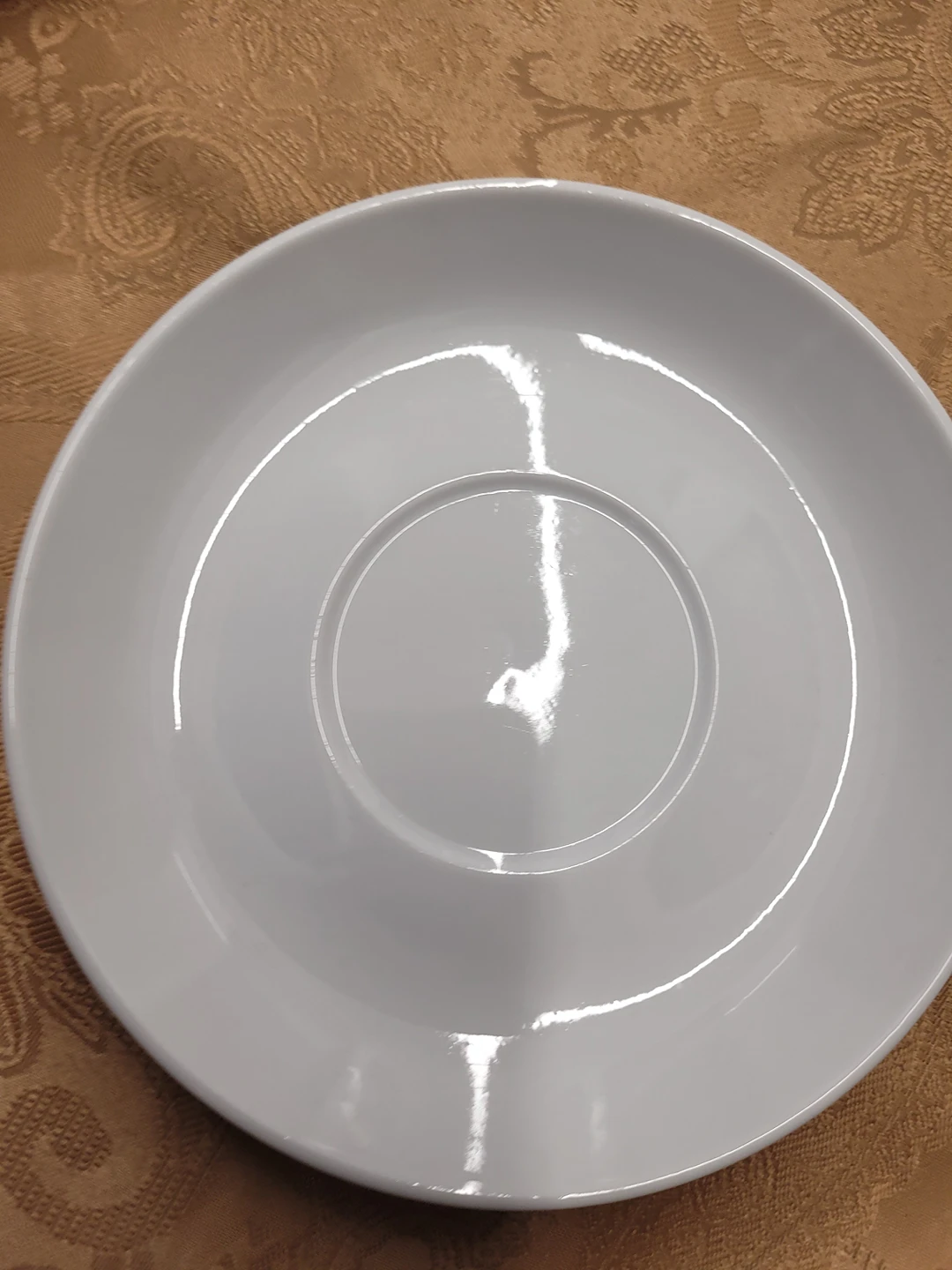 Set of 4 White Porcelin Teacups image indicator(4)