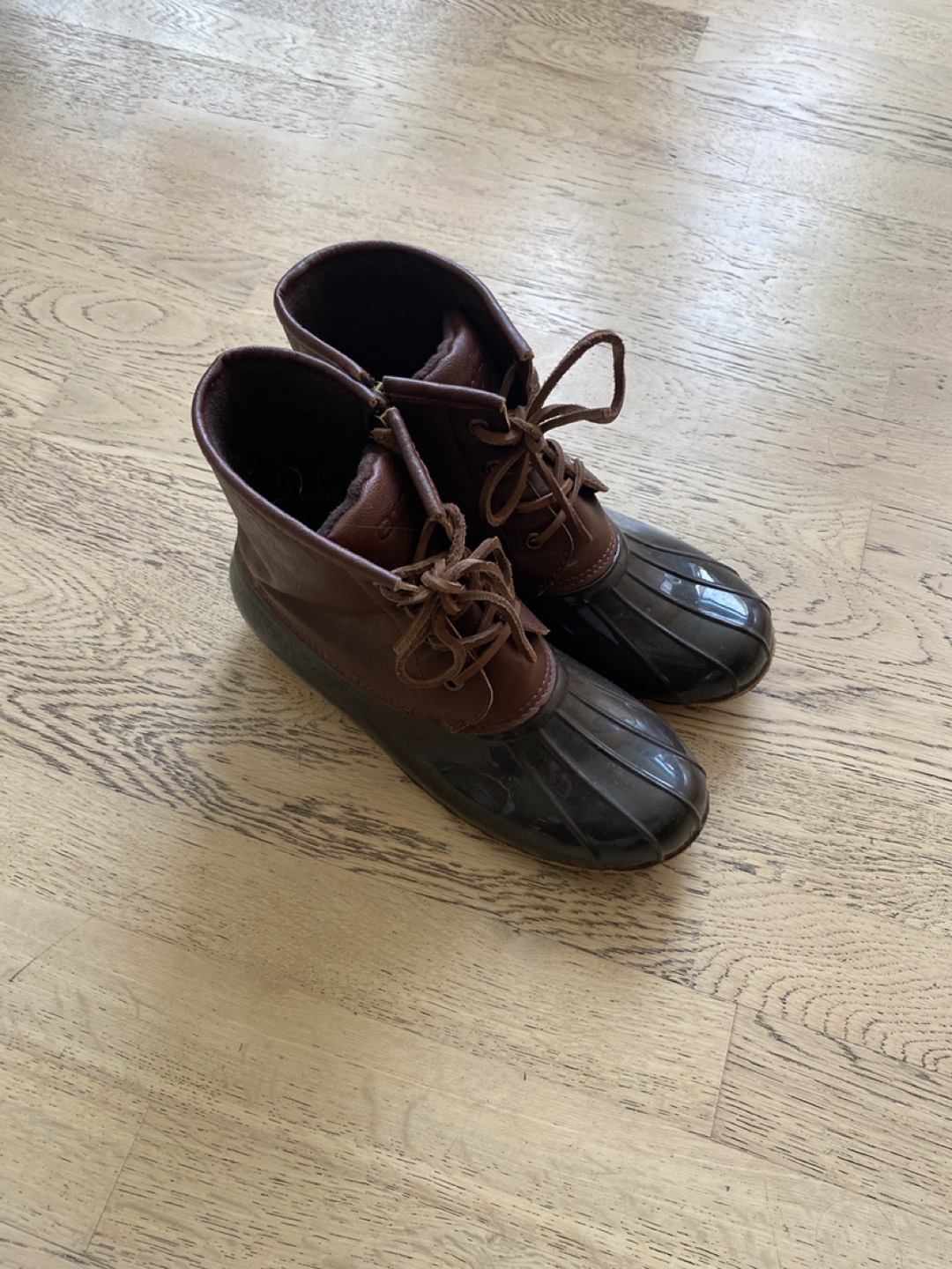 Outbound duck boots