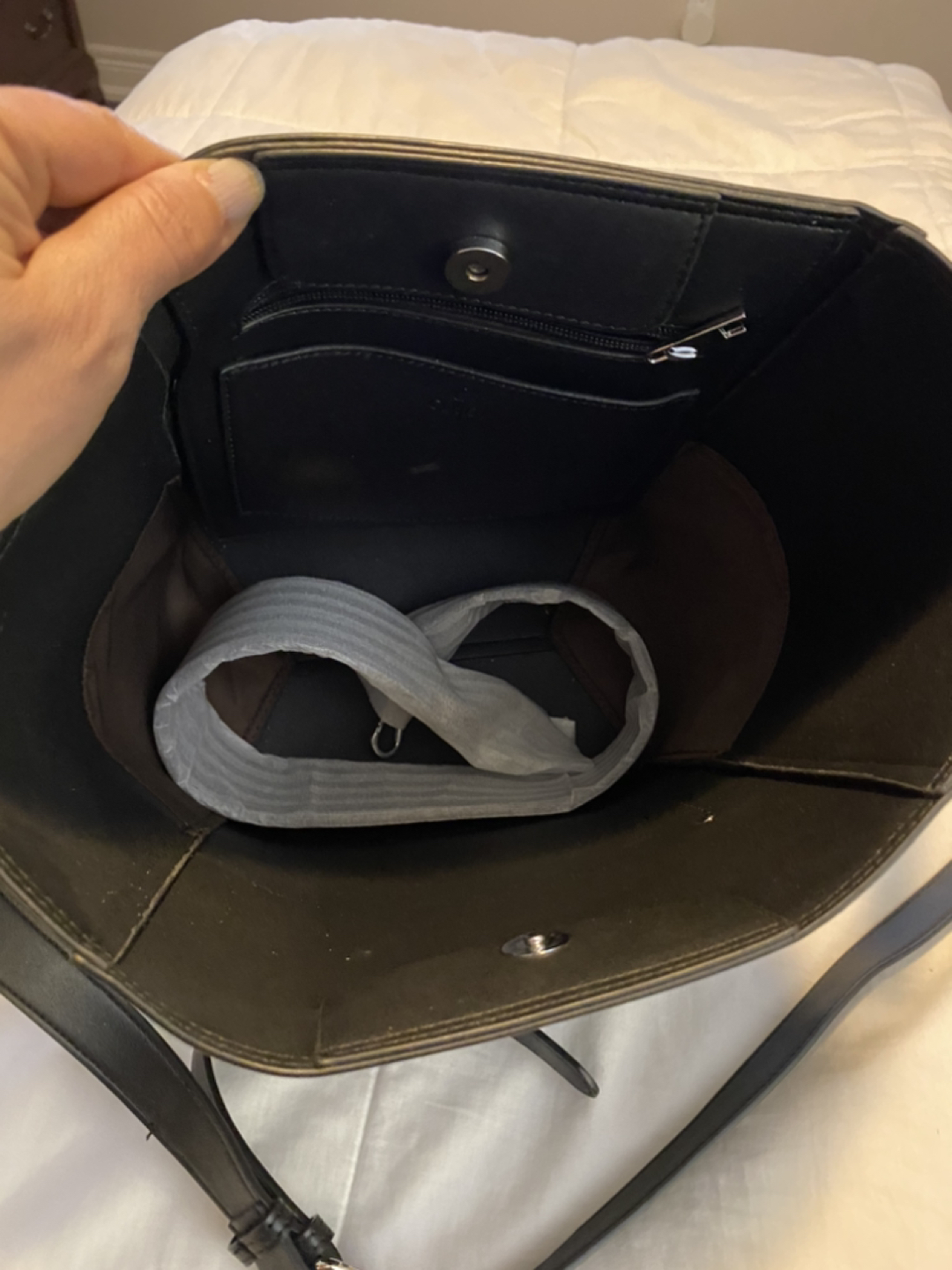 Women’s Tote Bag image indicator(8)