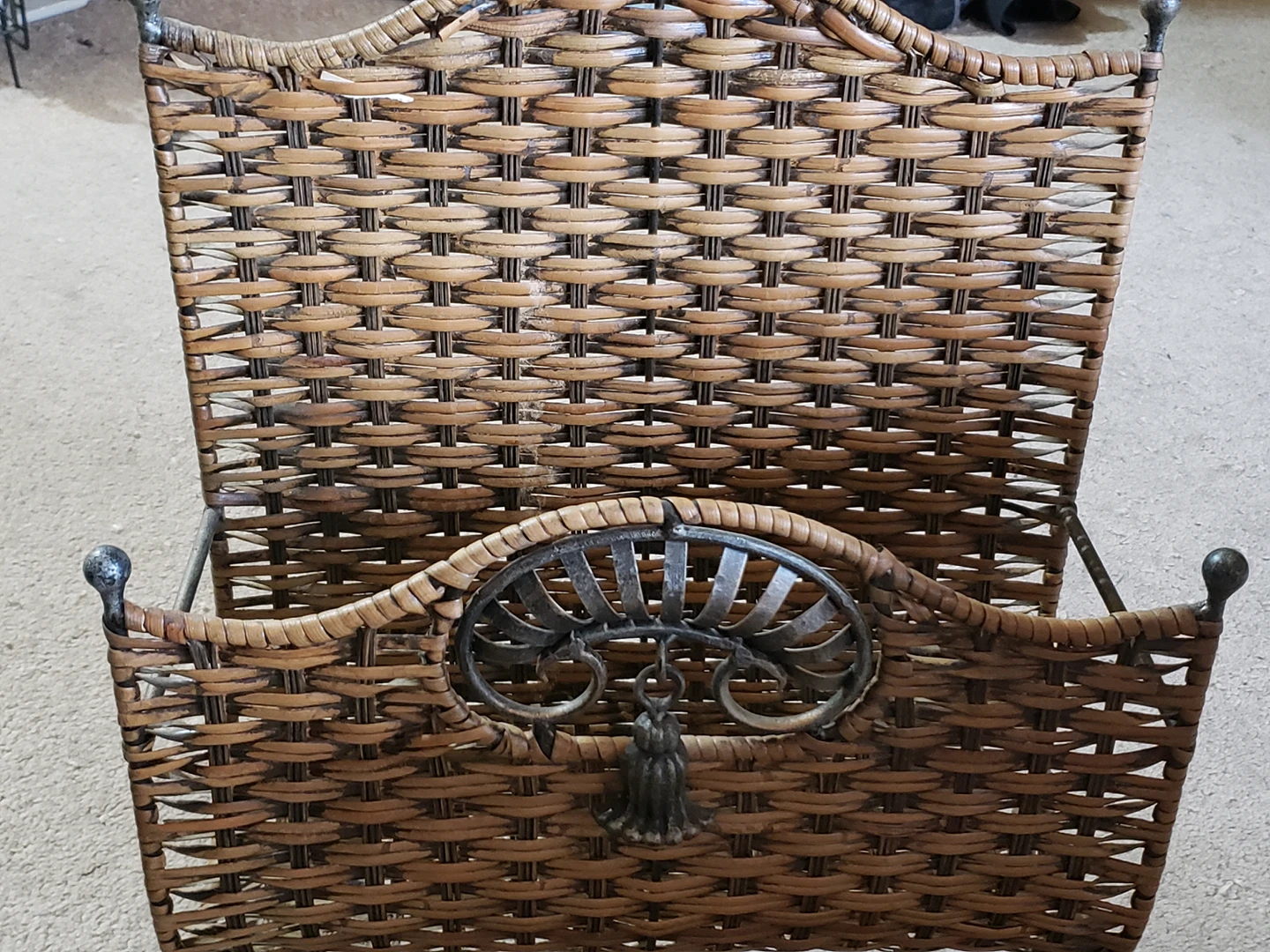 Magazine Rack - Wicker and Metal - photo 2