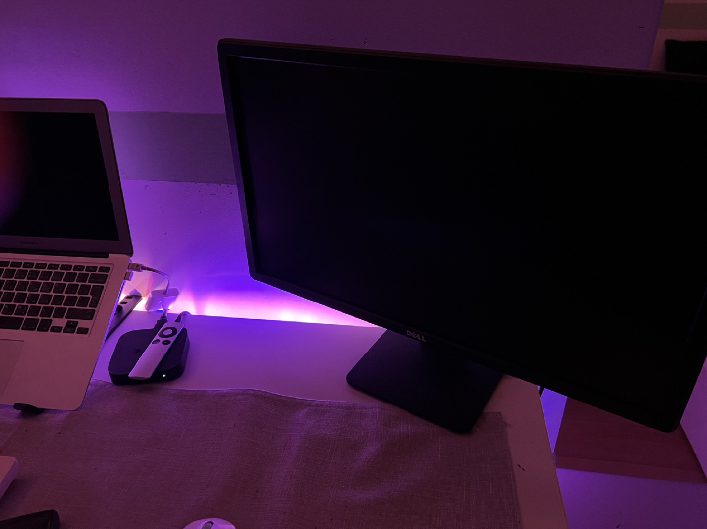 Dell Monitor (22-24")