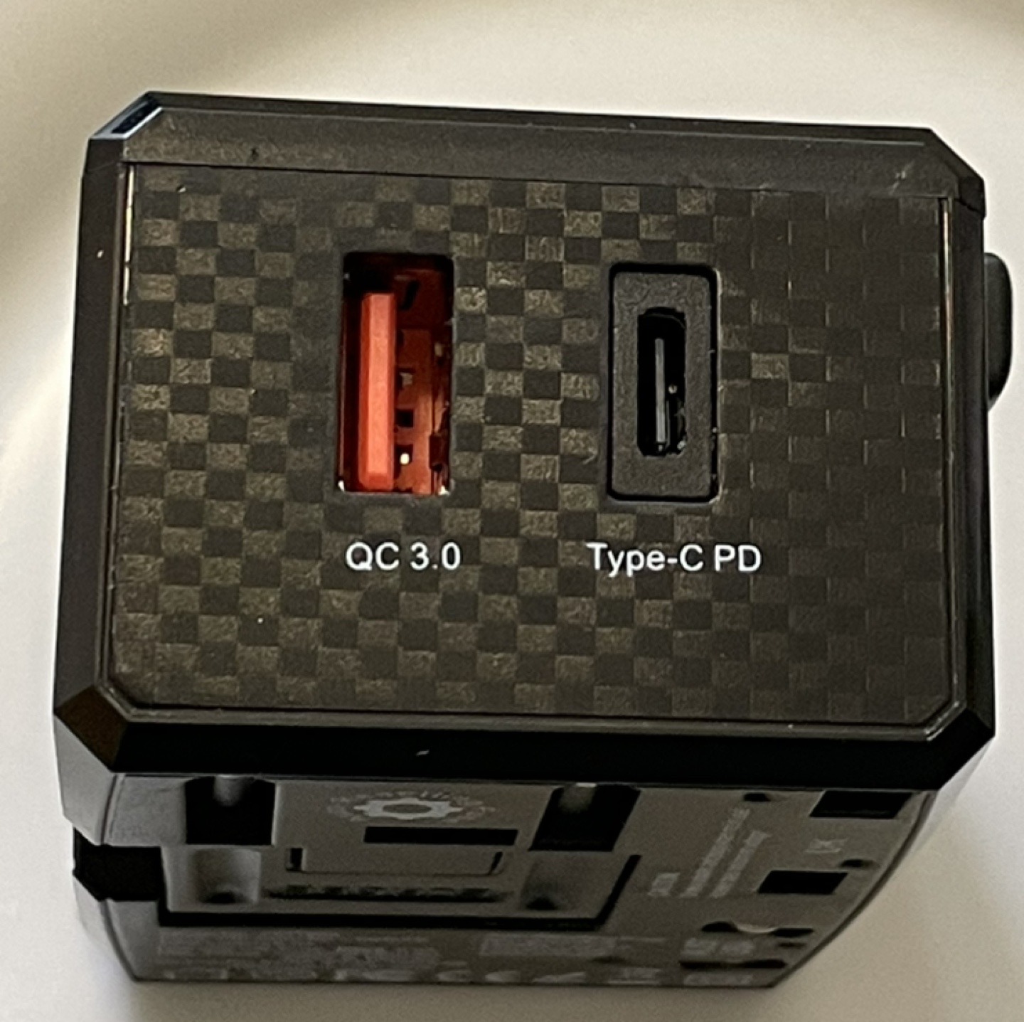 Universal International Travel Power Adapter Charger image indicator(2)