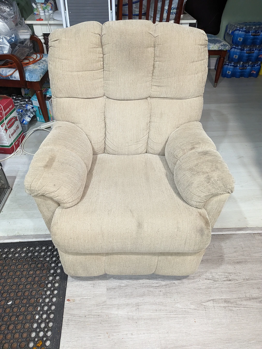Used recliner thumbnail