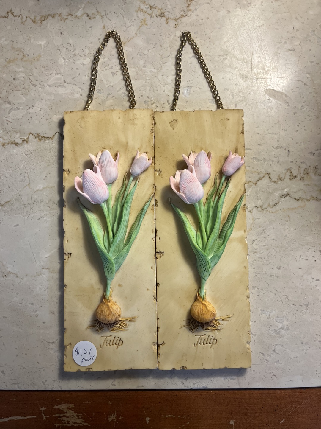 Tulip wall hangers thumbnail