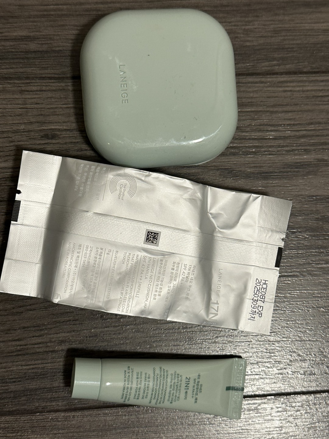 Lenage foundation-case refill x 2