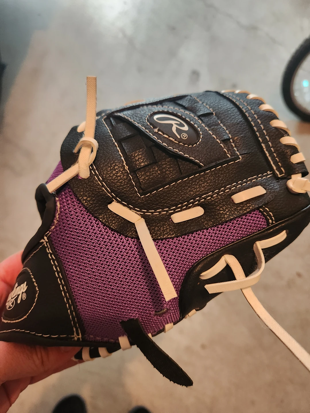 Kids baseball glove 10"