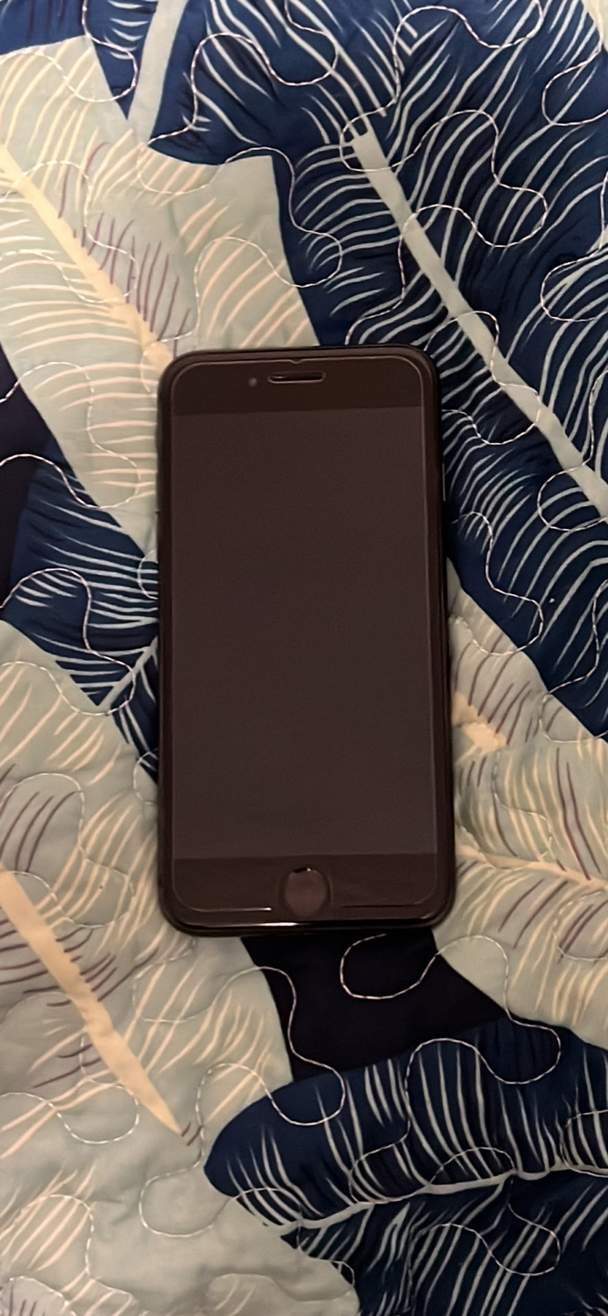 IPhone 8 - photo 2