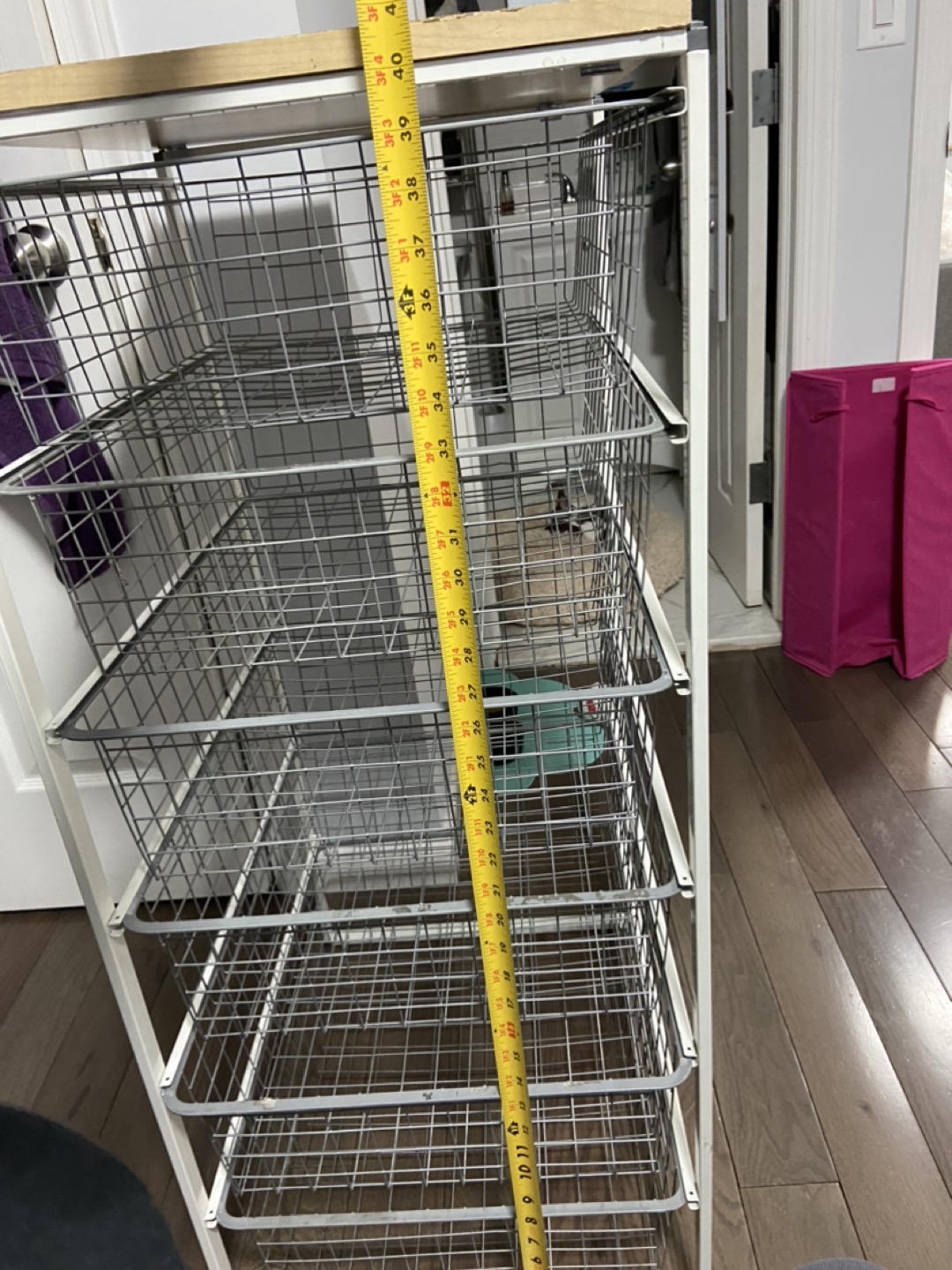 Wire mesh storage