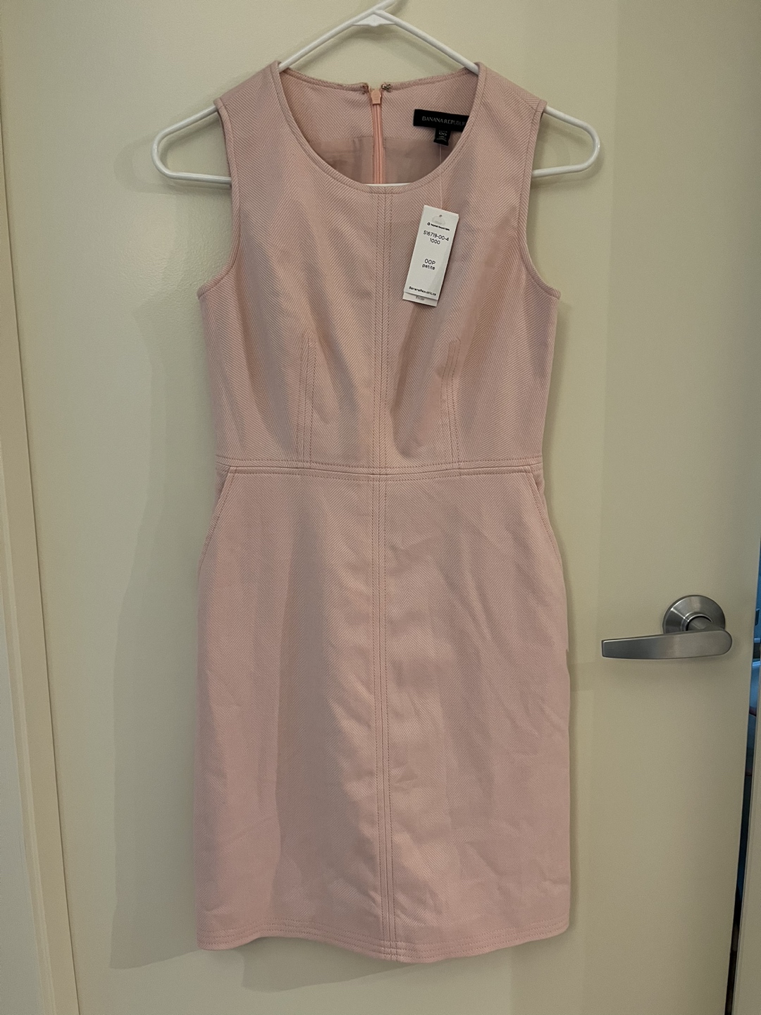 Sleeveless light pink dress by Banana Republic