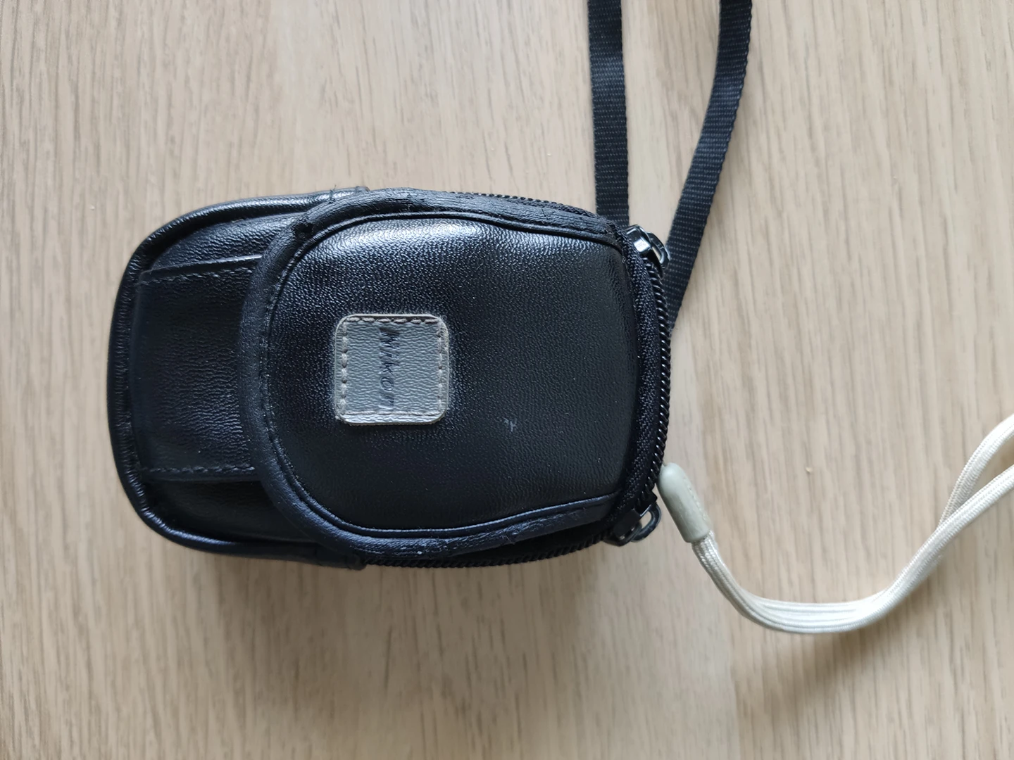 Sony Cyber-shot DSW50 Digital Camera - photo 2