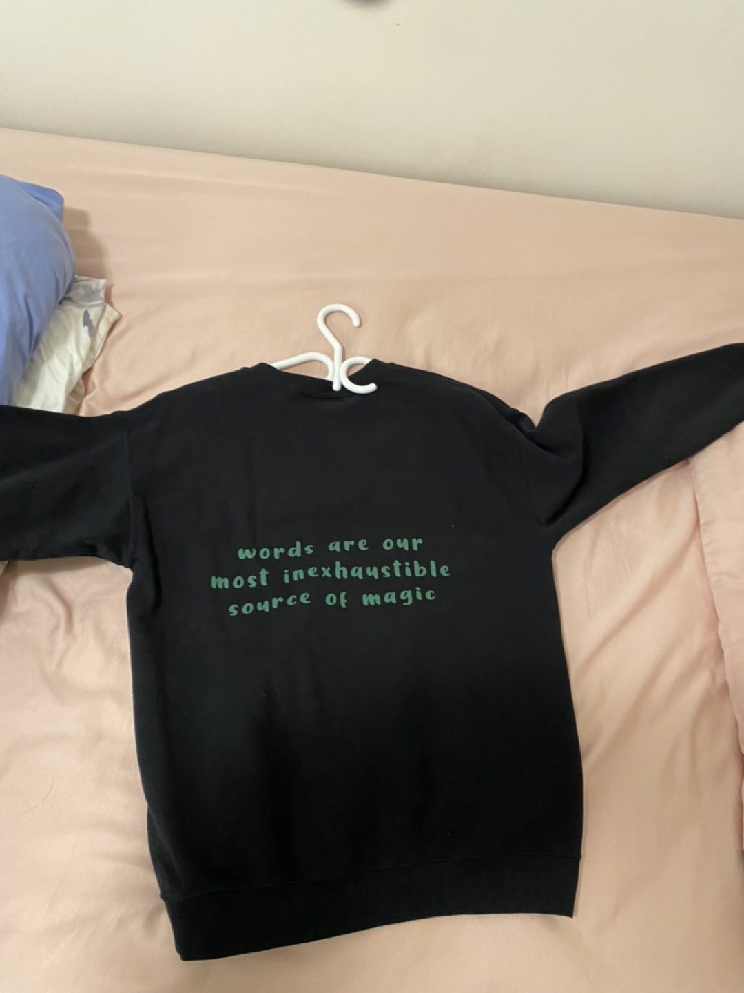 Customized Black Crewneck Medium - Book Quotes! - photo 2