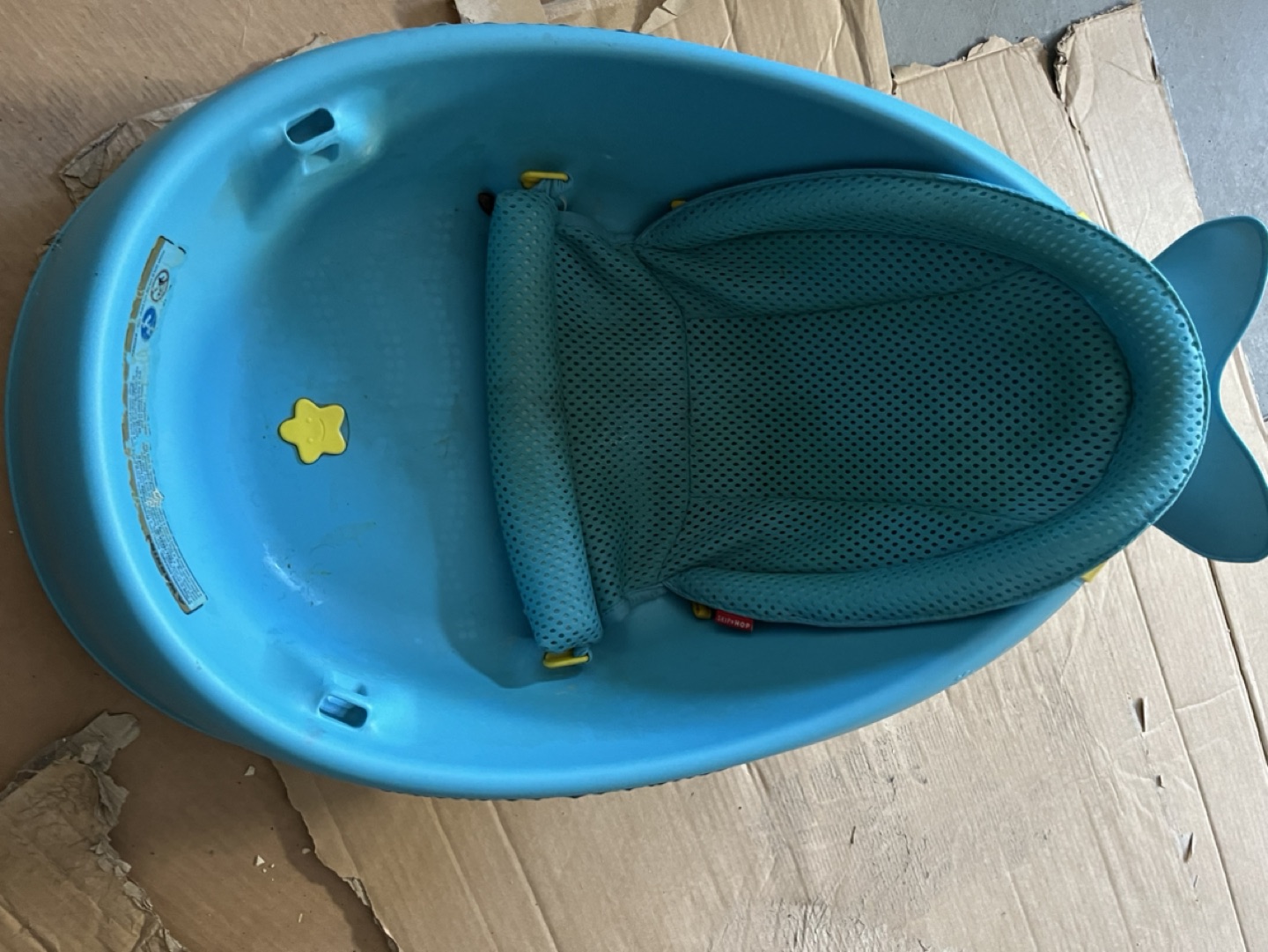 Baby bath tub
