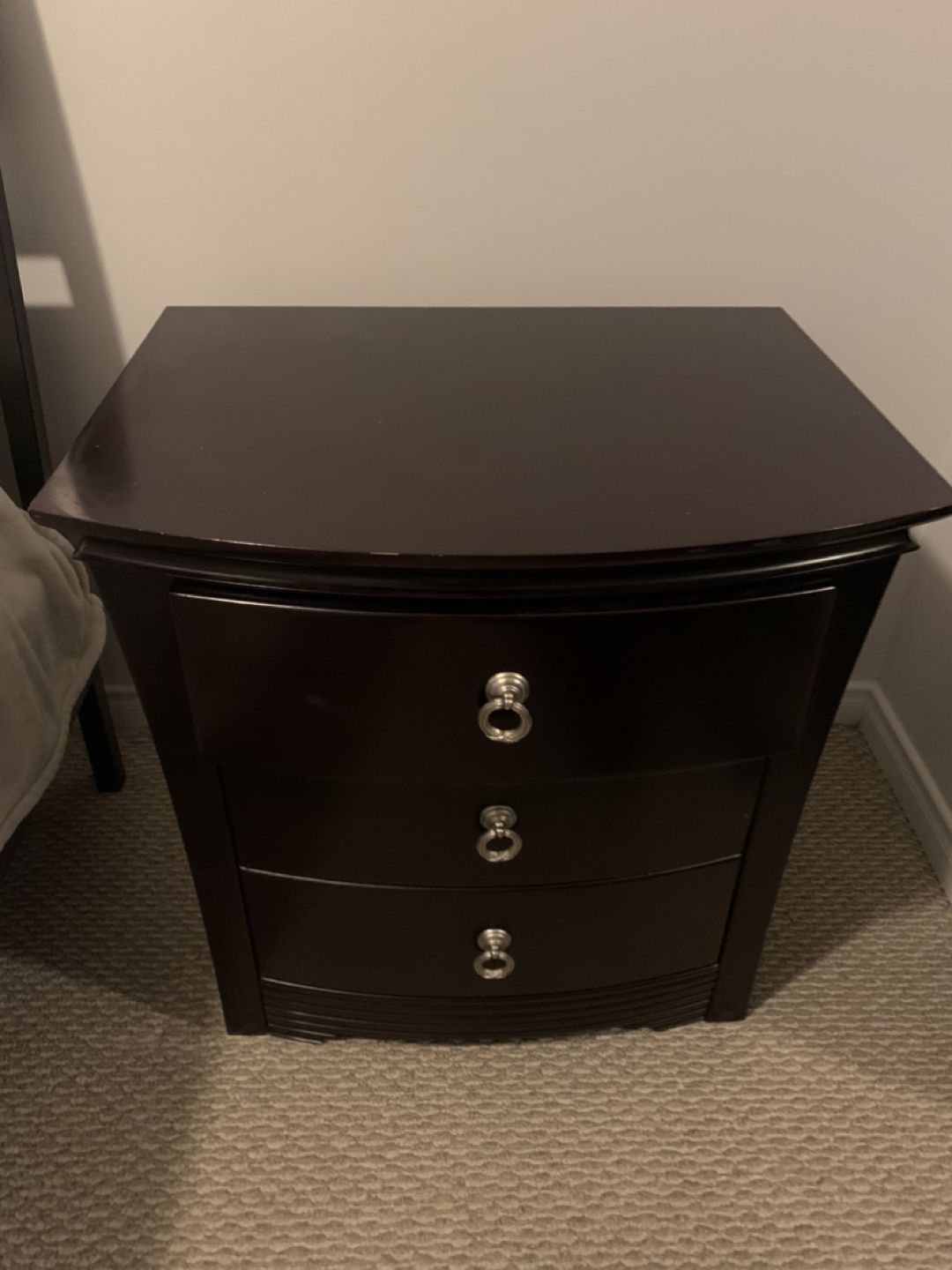 Chest of Draws and 2 Bed side draws - photo 2