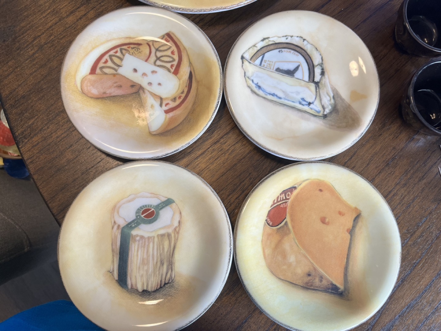 Vintage Williams Sonoma Cheese Plates with Fondue Kit - photo 2