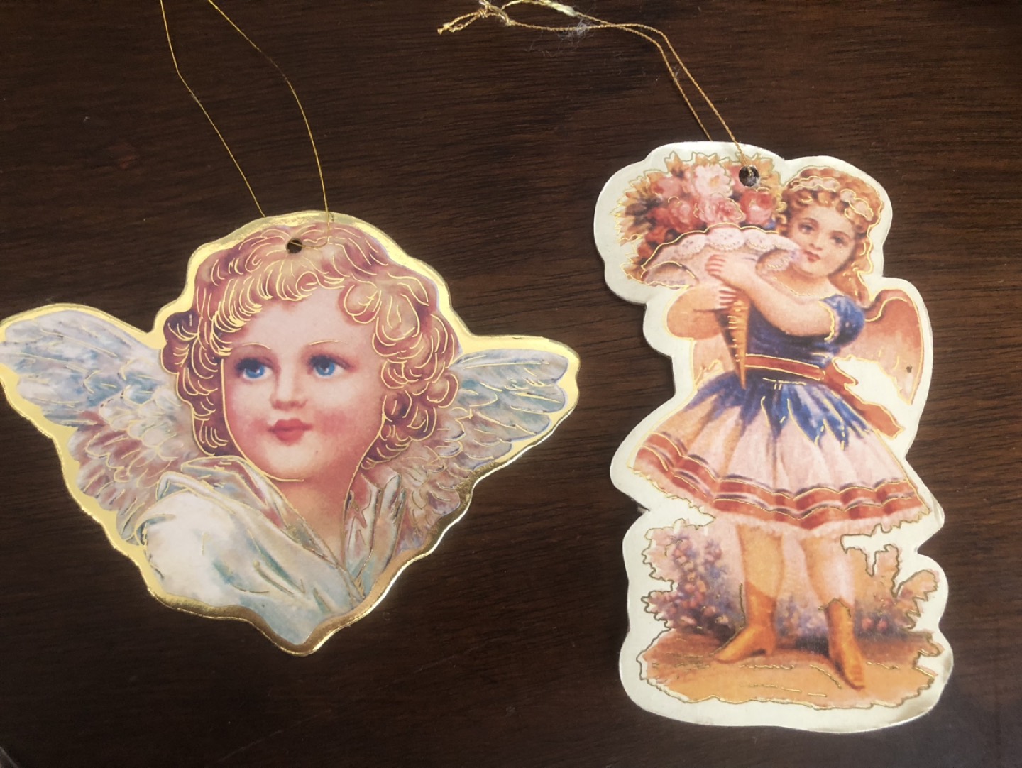 Vintage Victorian style ornamental gift tag set