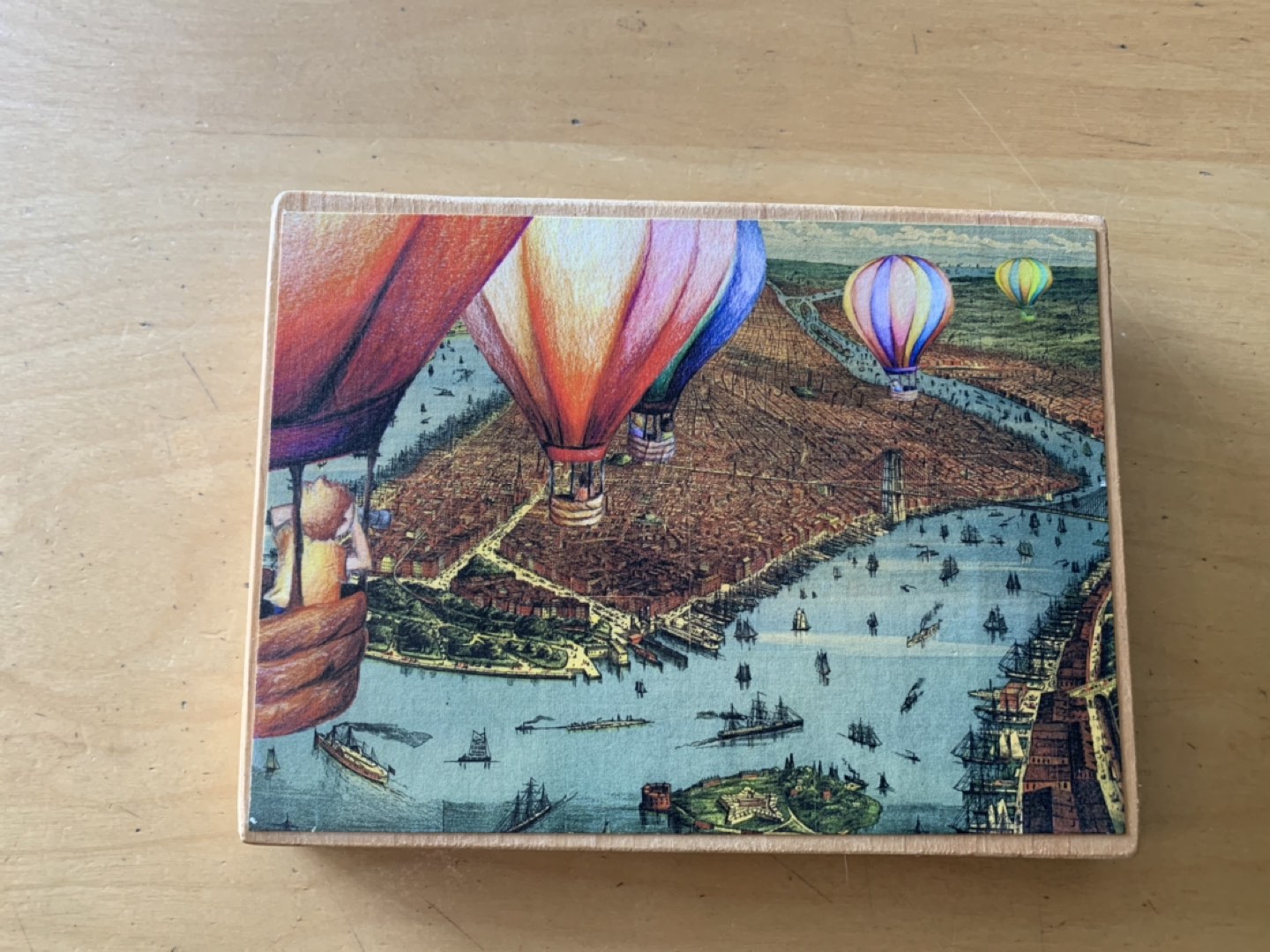 Hot air balloon scenery wooden block to hang on wall