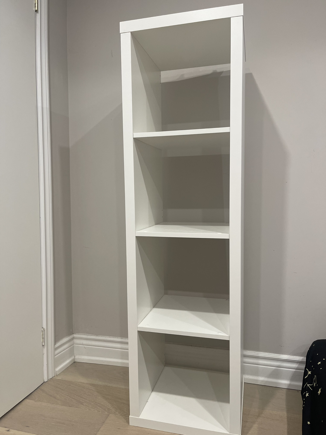 Like new Ikea Kallax Bookshelf! Moving sale - photo 2
