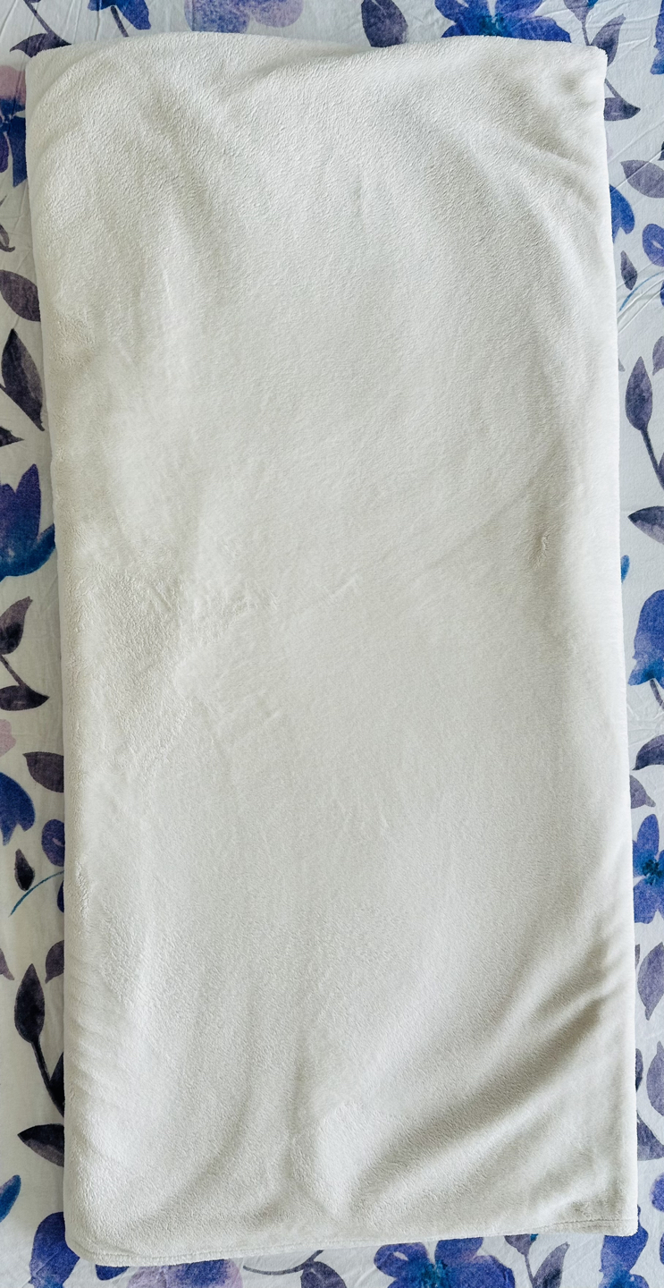 Hometrends Luxury Plush Blanket, Queen, Cream color thumbnail