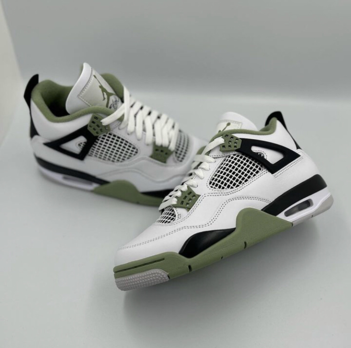 Jordan 4 seafoam thumbnail