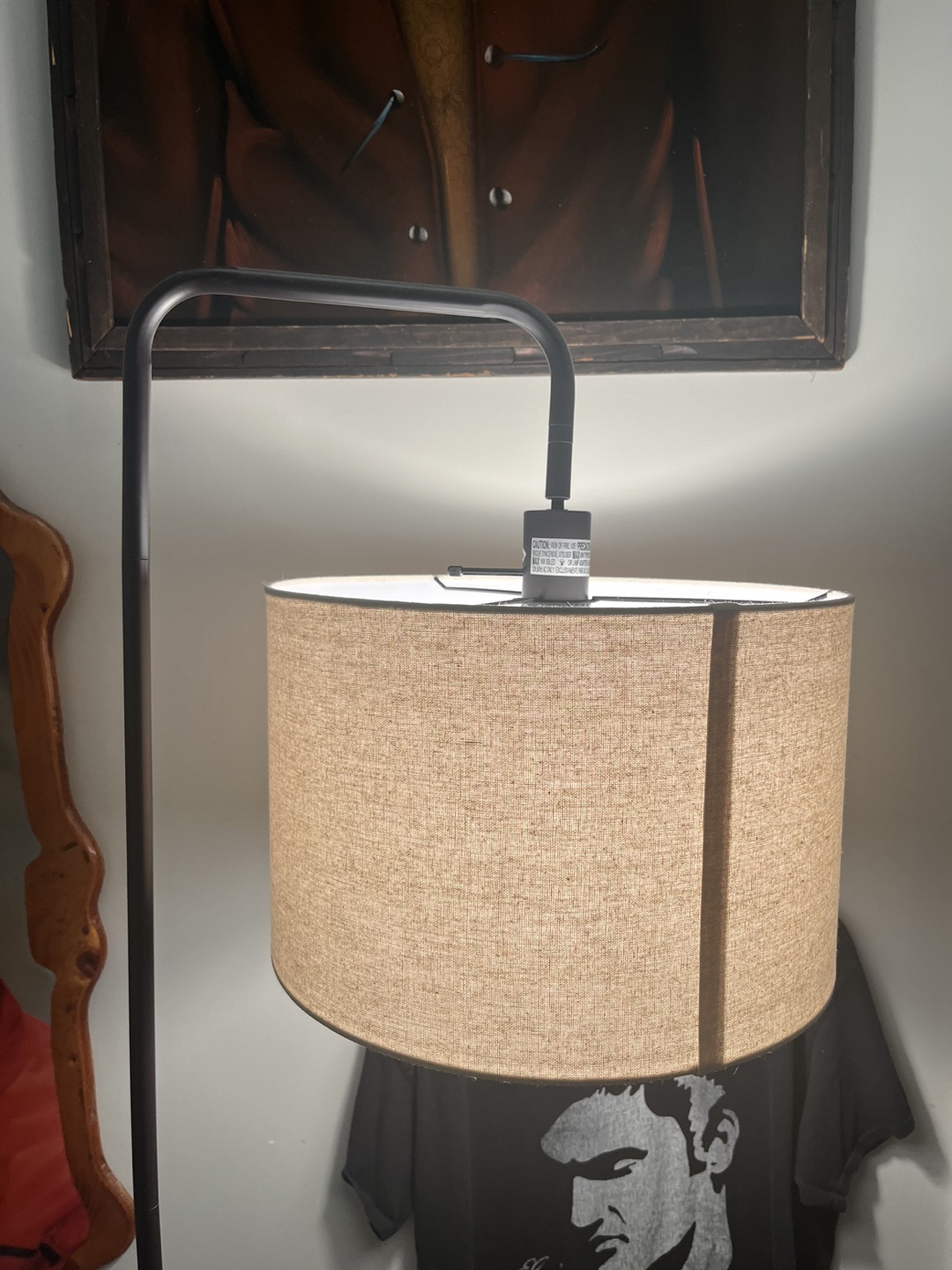 Standing floor lamp