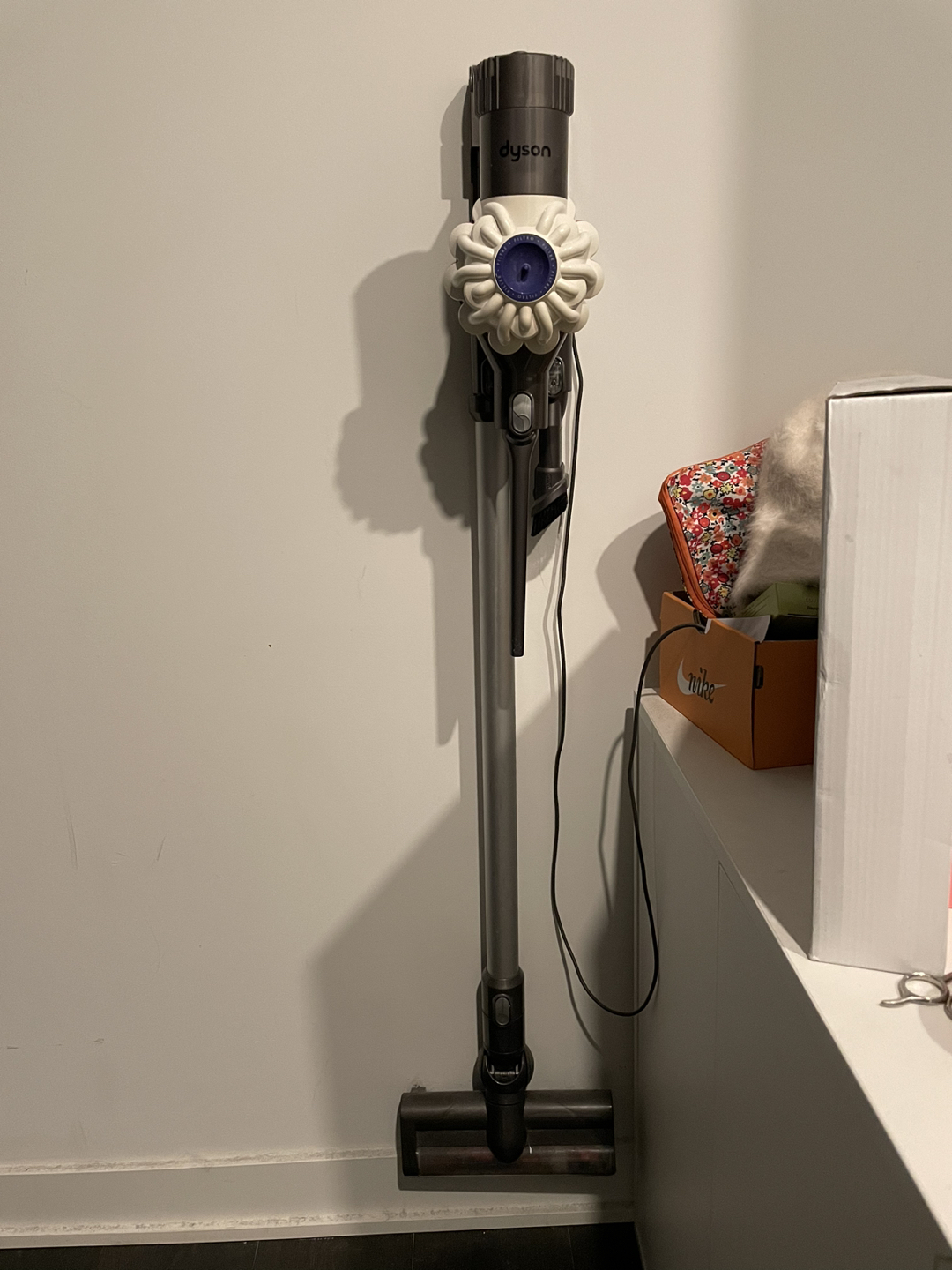 Dyson V6 Vaccum