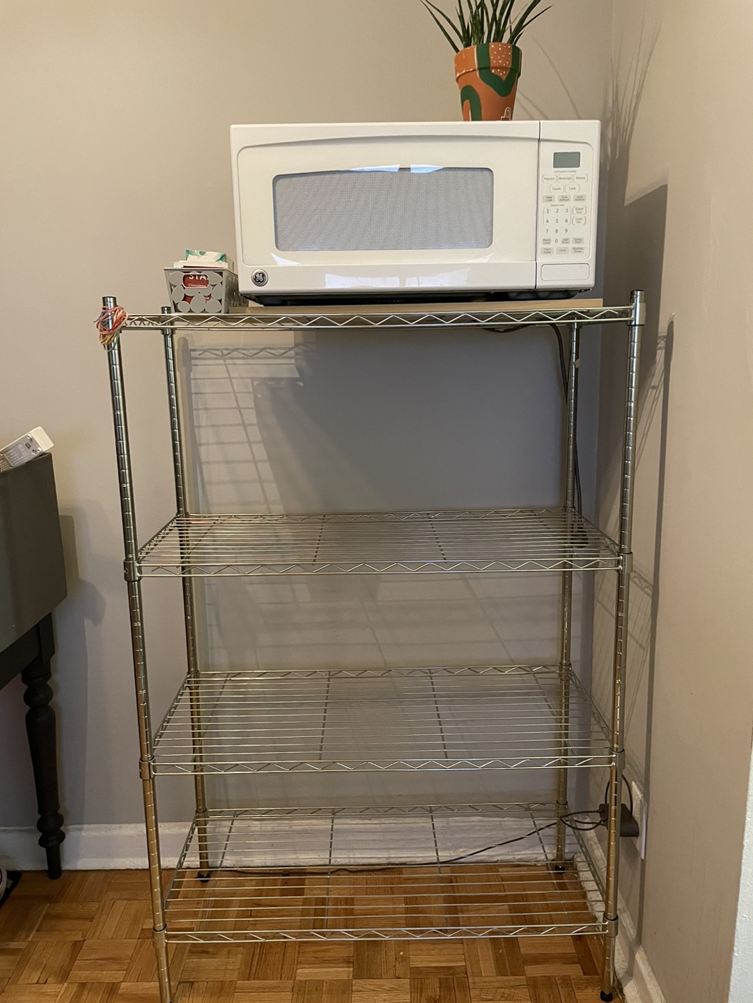 Metal Wire Shelving Unit