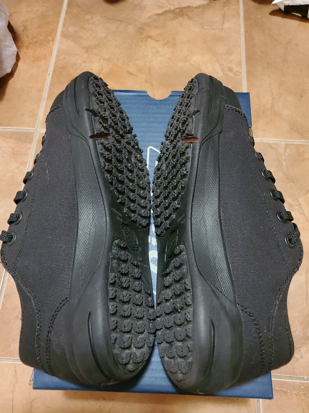 women safety shoes image indicator(3)