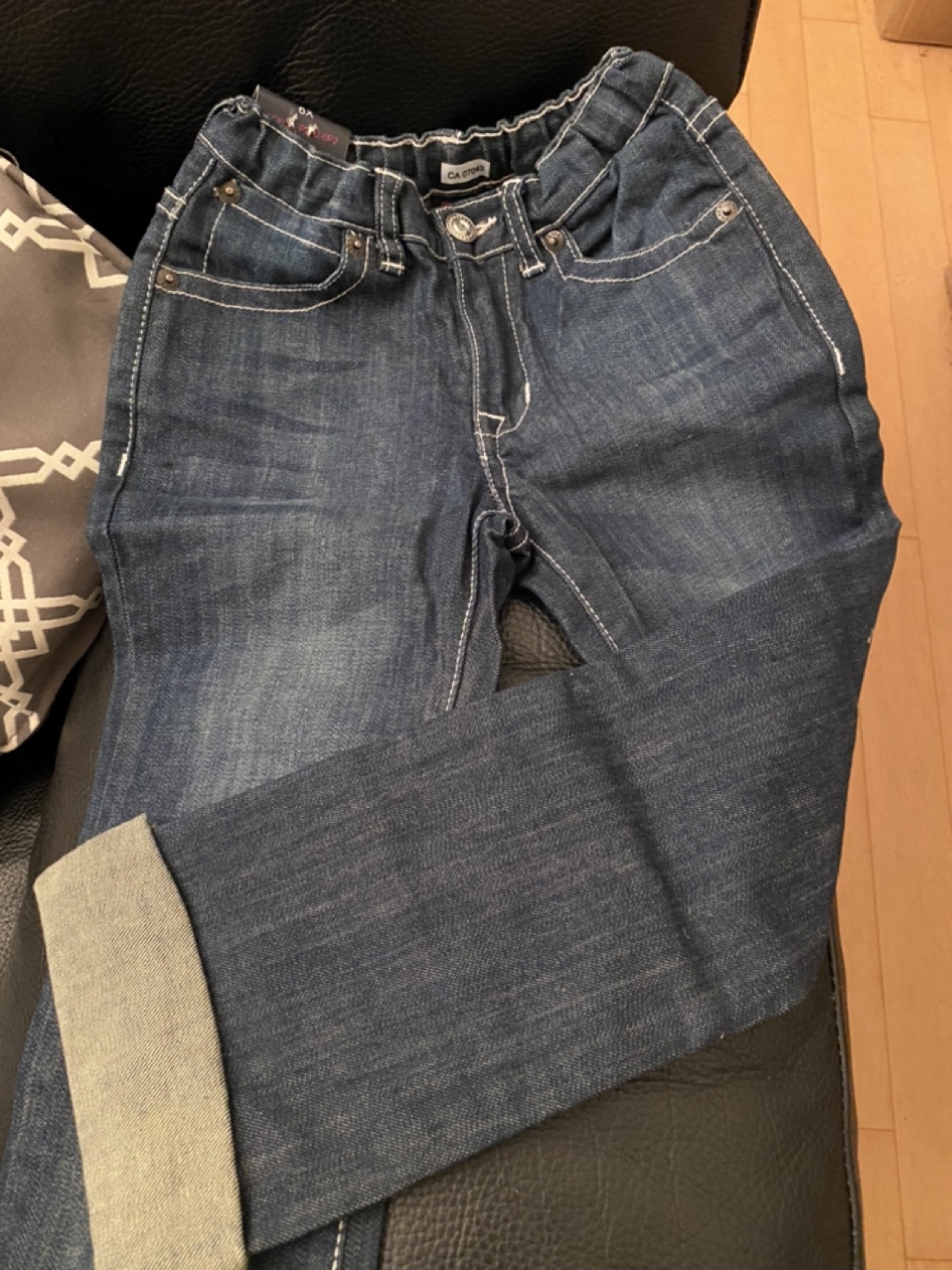BNWT - Size 6x designer jeans