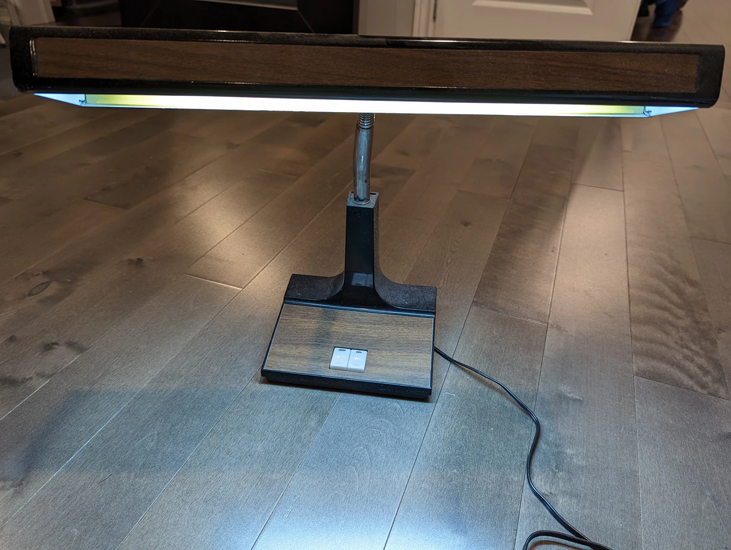 Antique Vintage 70s Underwriters Laboratories Large desk lamp image indicator(3)