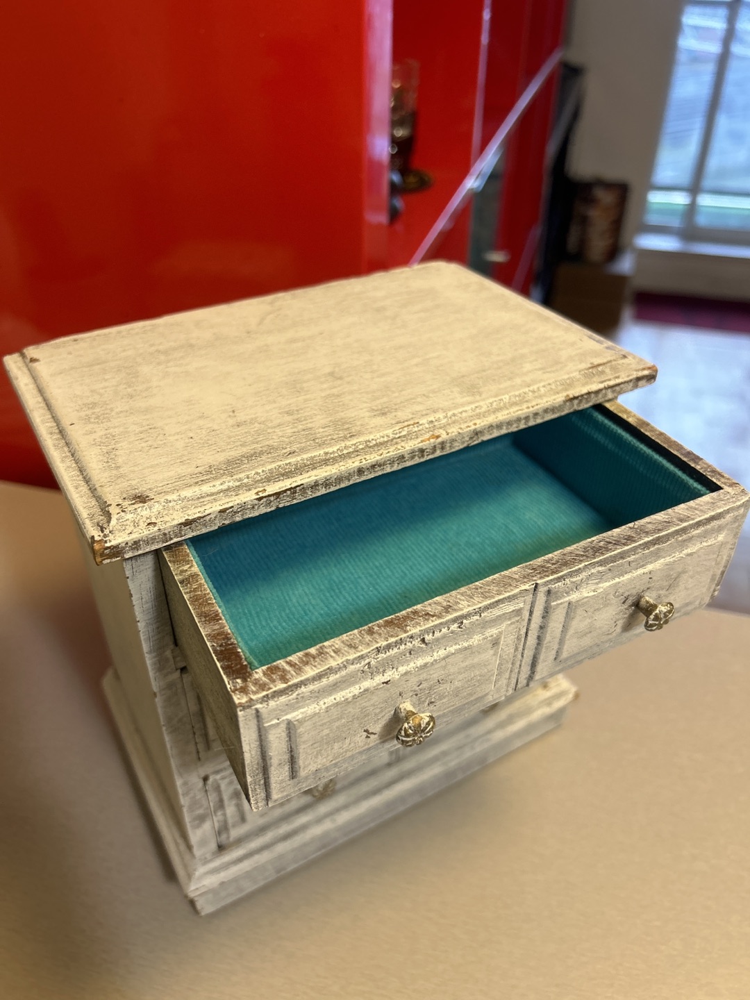 Upcylced Vintage Jewelry Box - photo 3