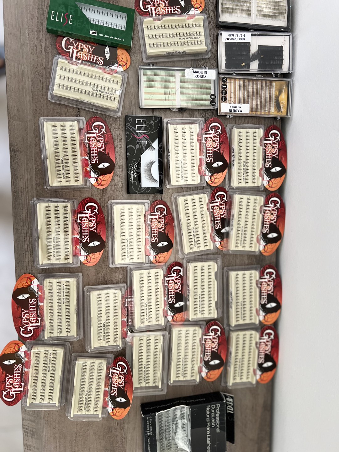 Fake lashes lot thumbnail