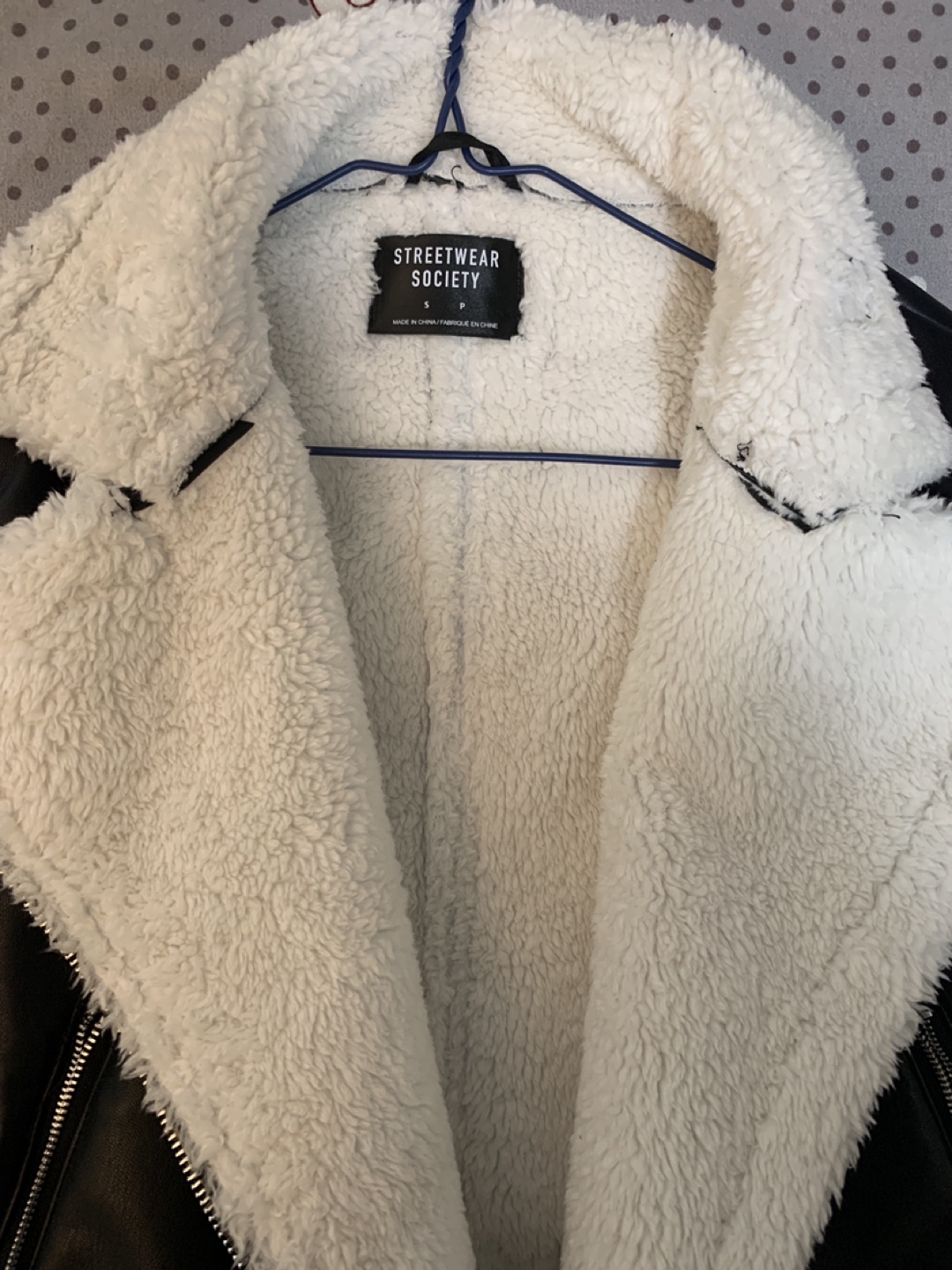 Women’s jacket image indicator(2)