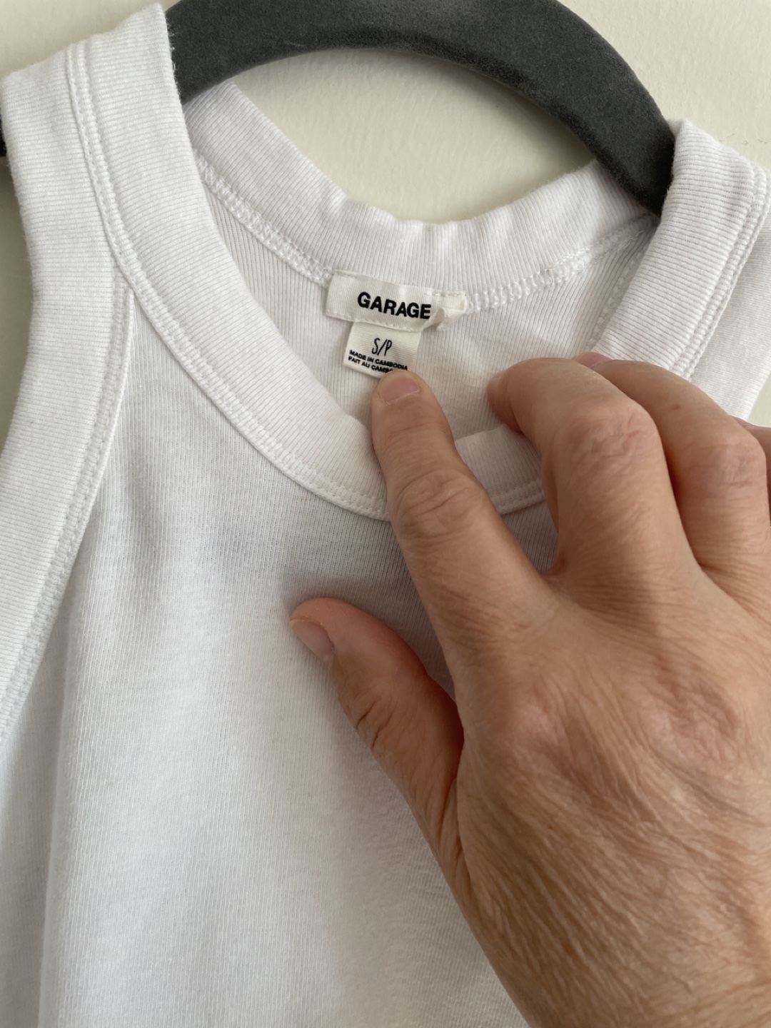 Crop Top size small like new - photo 2