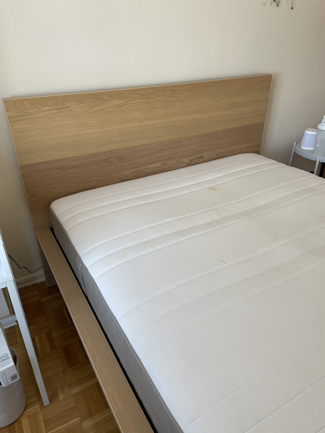 BED AND MATTRESS - photo 2
