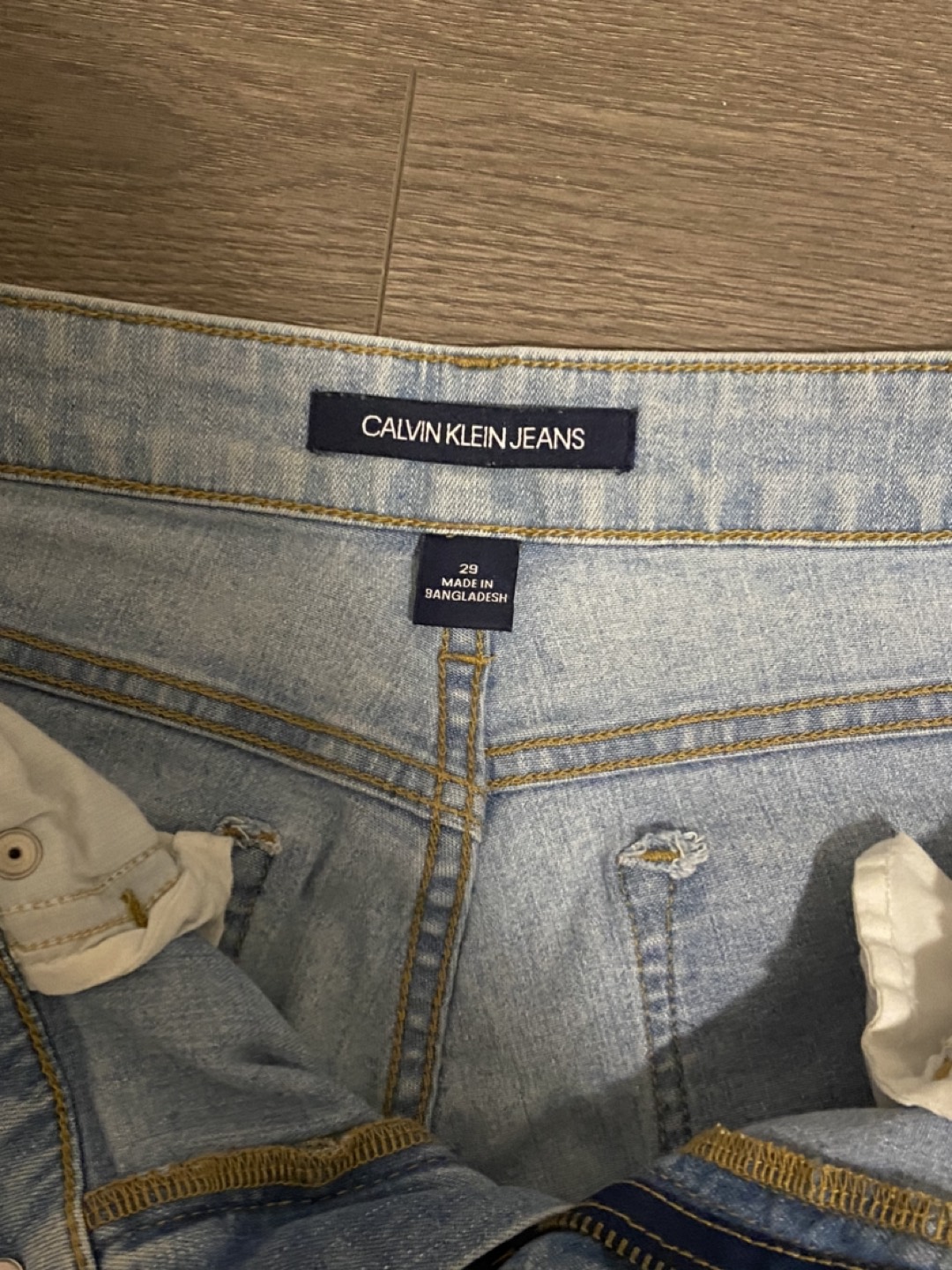 Calvin Klein jeans image indicator(2)