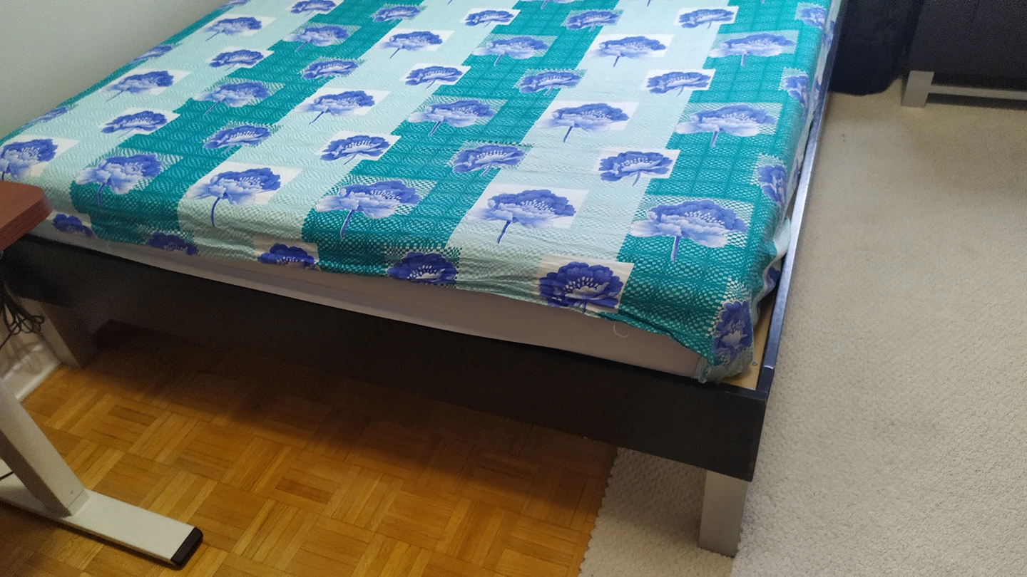 Queen size bed frame with Headboard - photo 3