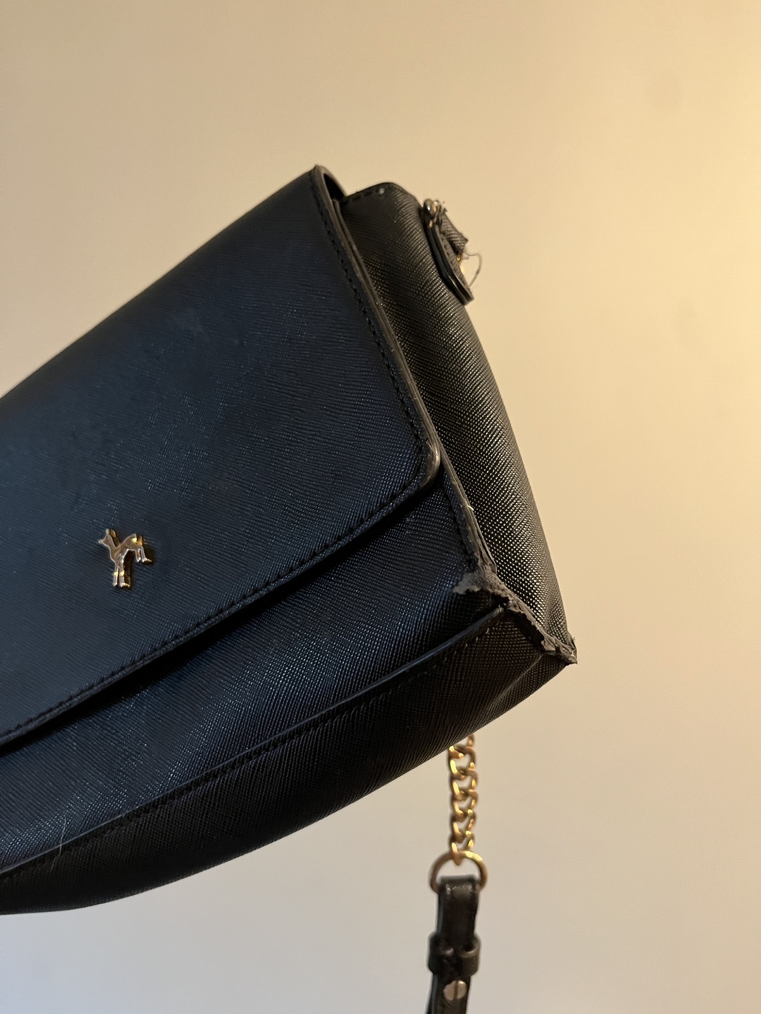 Black Martine sitbon cross bag #freecycle image indicator(7)