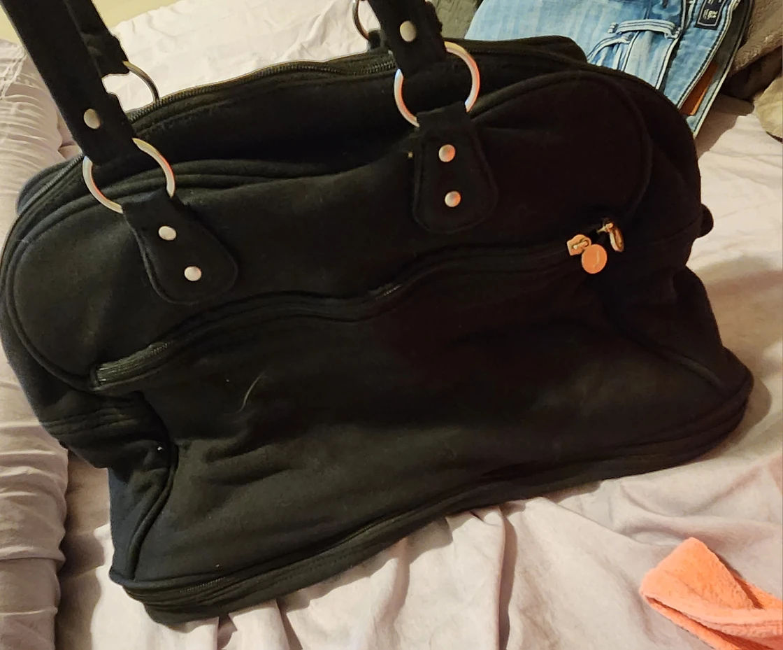 overnight bag thumbnail