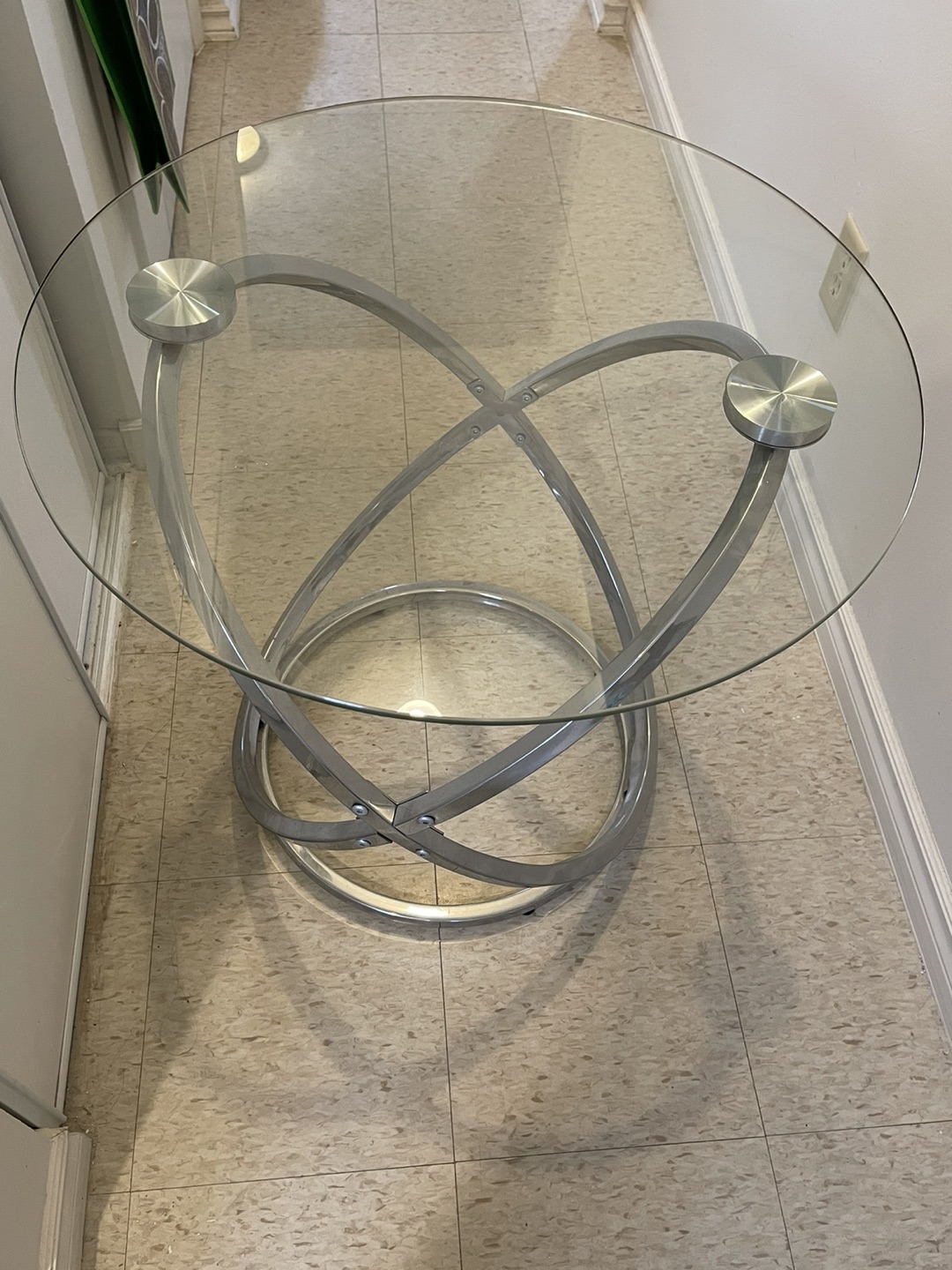 Glass Round Table