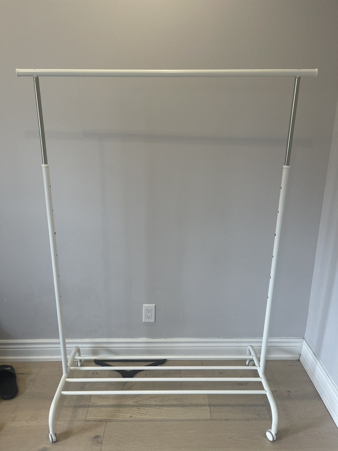 Ikea Rigga Clothes Rack - Moving Sale - photo 2