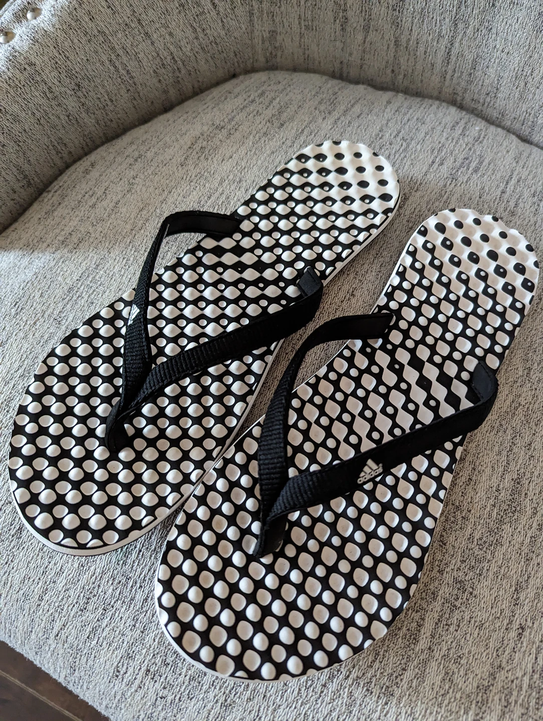 Adidas Eezay dots flip flops - photo 4