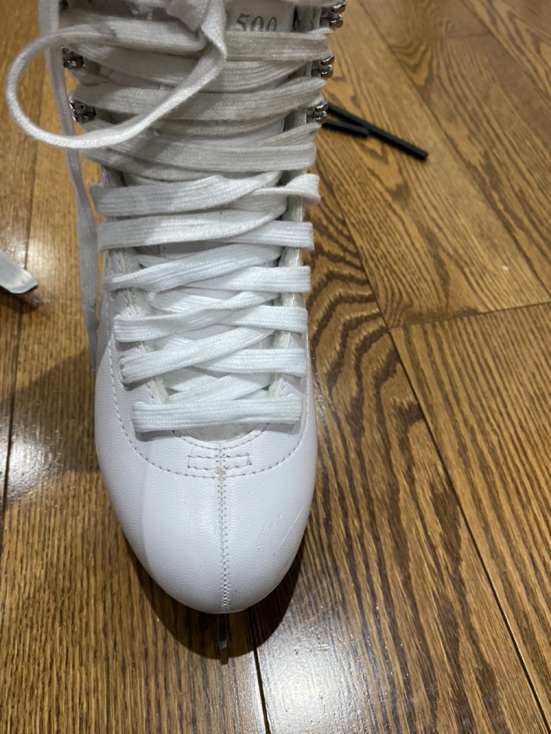 Ice figure skates size-4 - photo 2