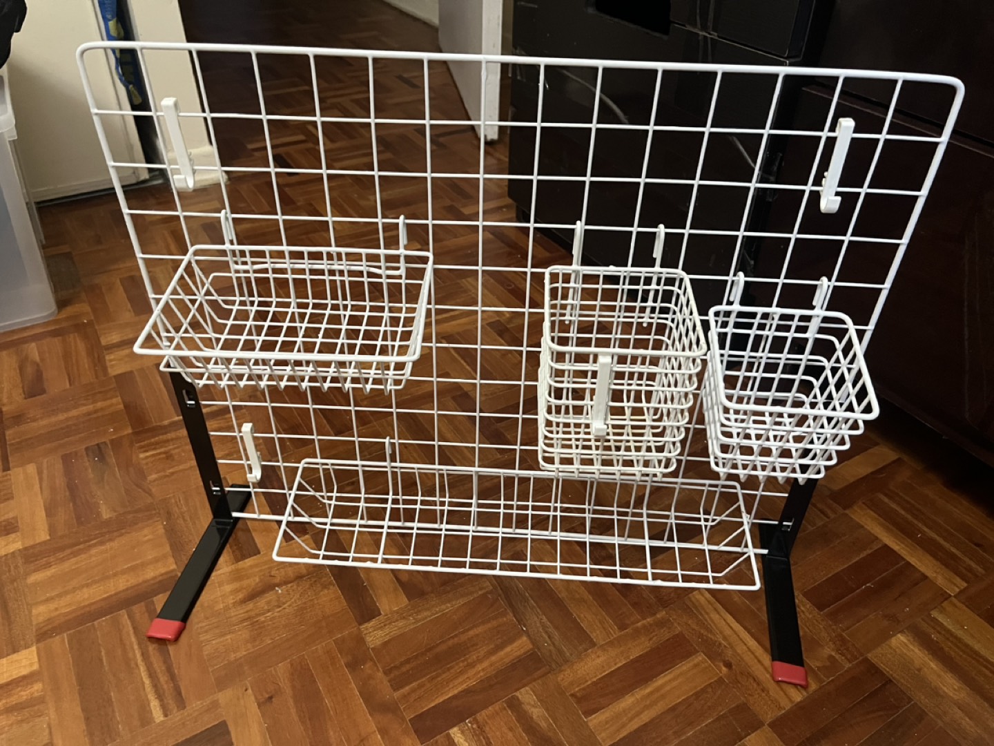 Grid metal board with stand thumbnail